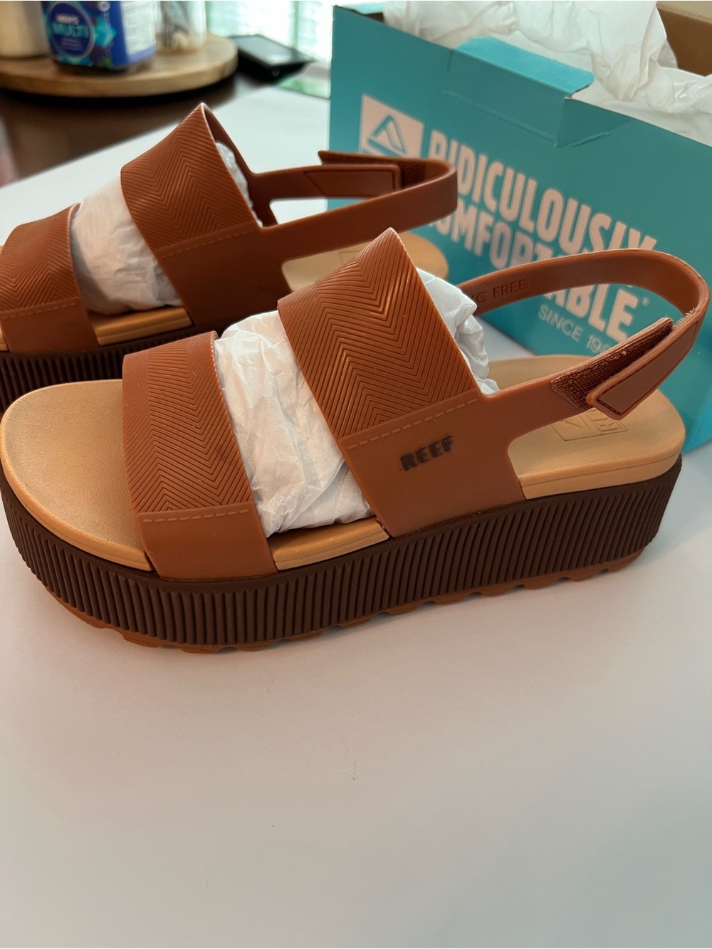 Reef Water Vista High Brown Dual-Strap Platform Sandals - Picture 3 of 10